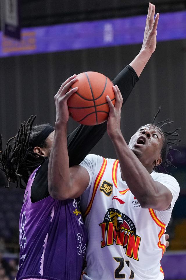 吉林九台青年男篮携手取得胜利，晋级下一轮的简单介绍