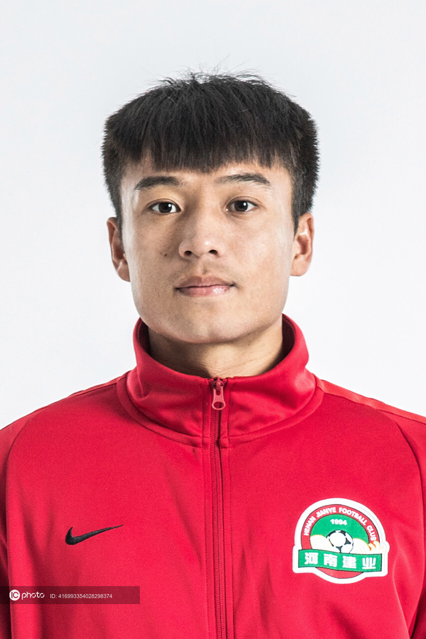 河南建业不畏来敌，尽显顽强意志