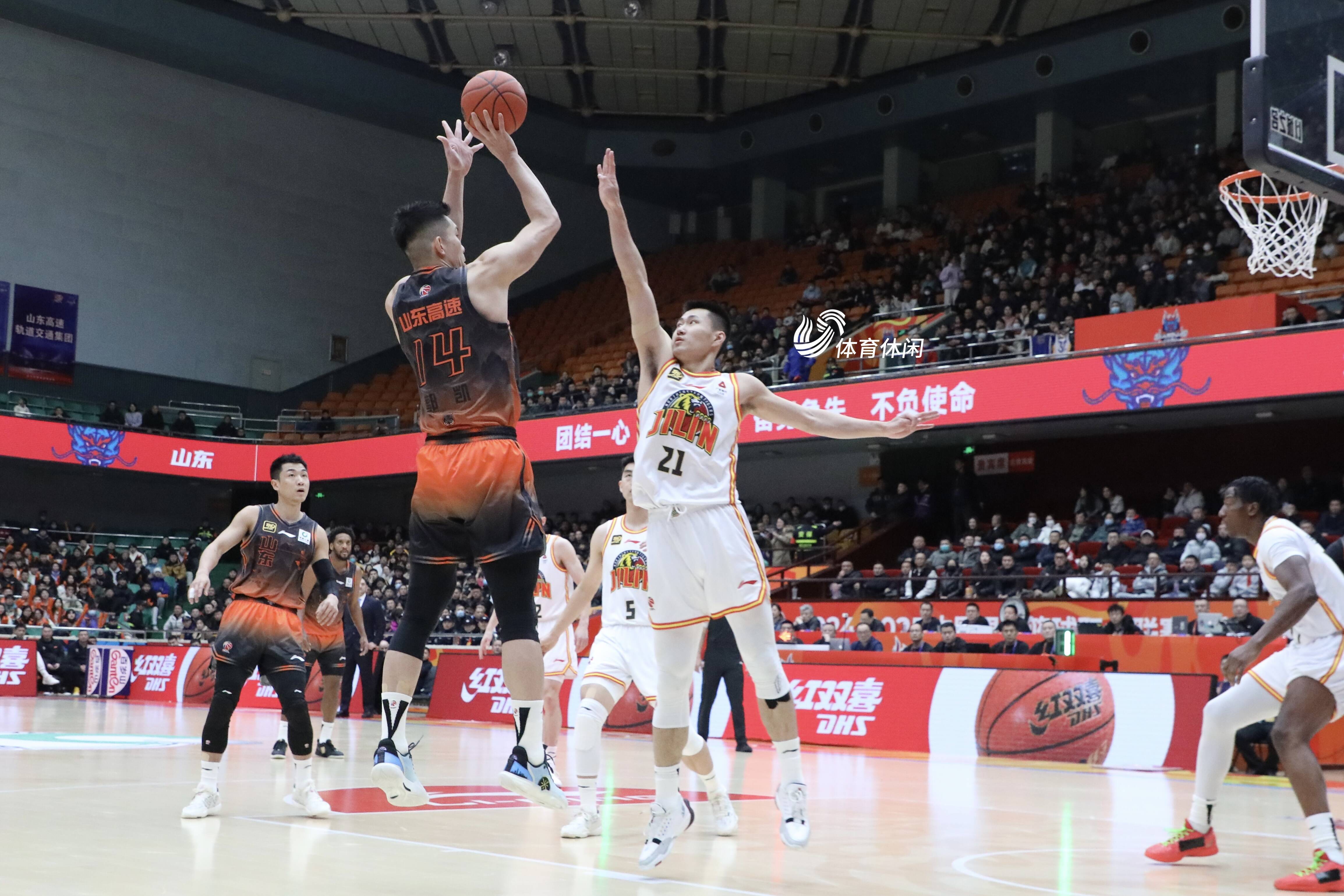 关于男篮联赛的新赛季开赛在即，期待来临的信息