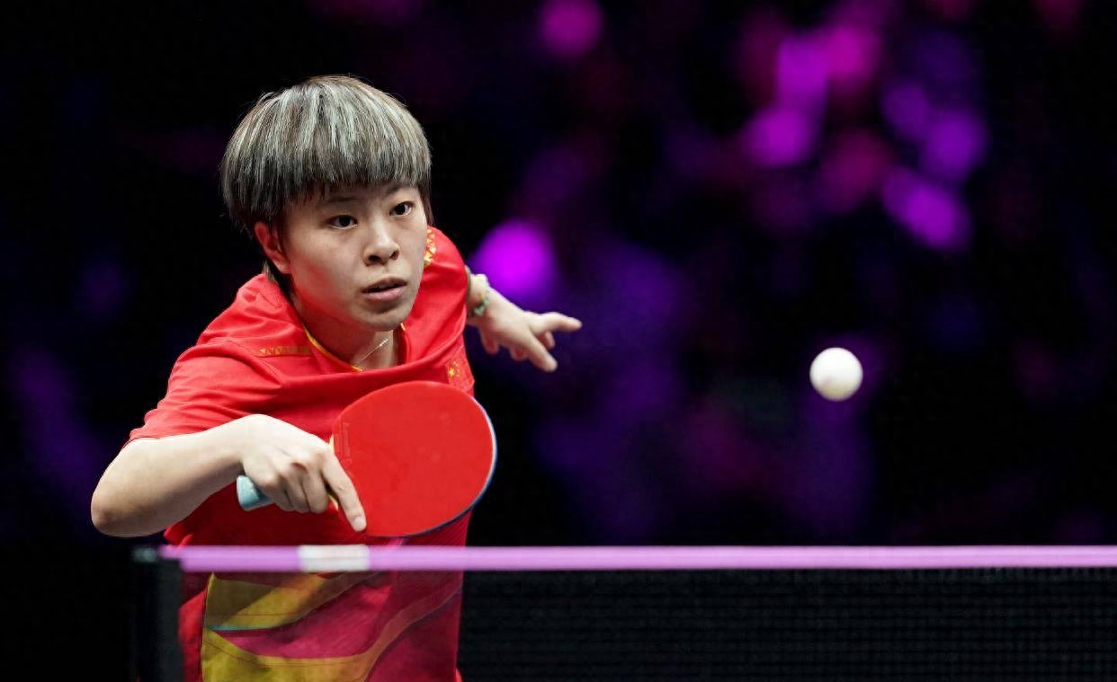 指向灯塔，精彩比赛吸引球迷狂热的简单介绍