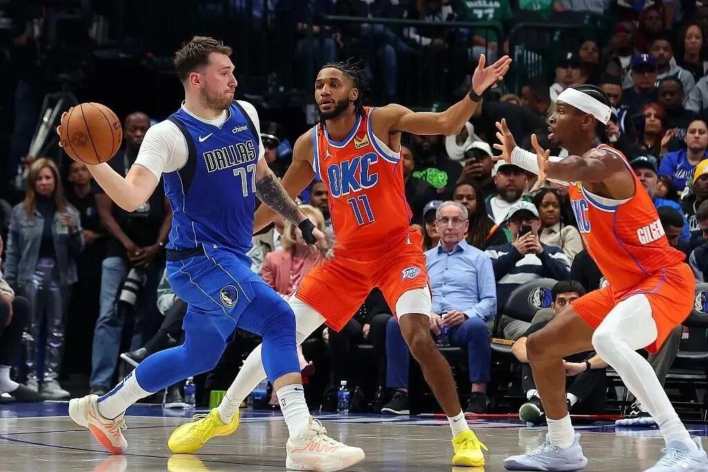 包含独行侠伤兵满营，75人客场轻取胜利的词条