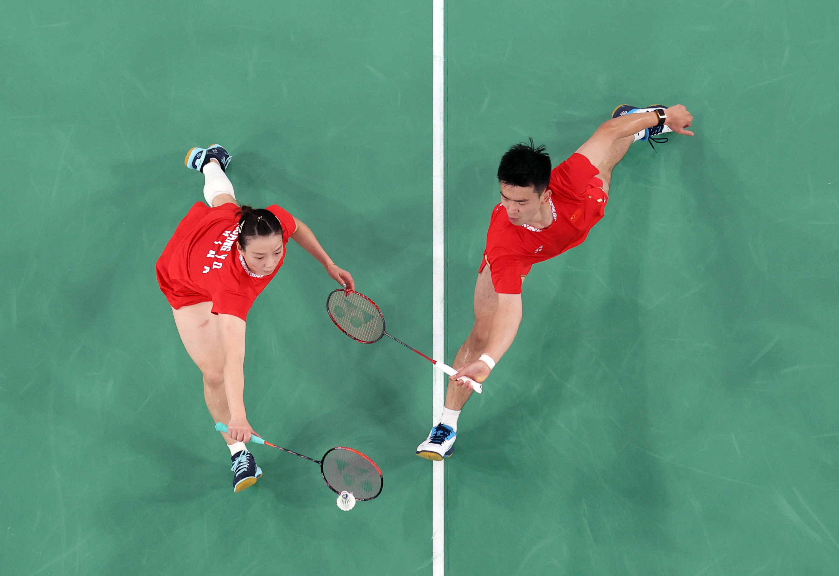 印尼队险胜印度队，郑思维高光表现的简单介绍