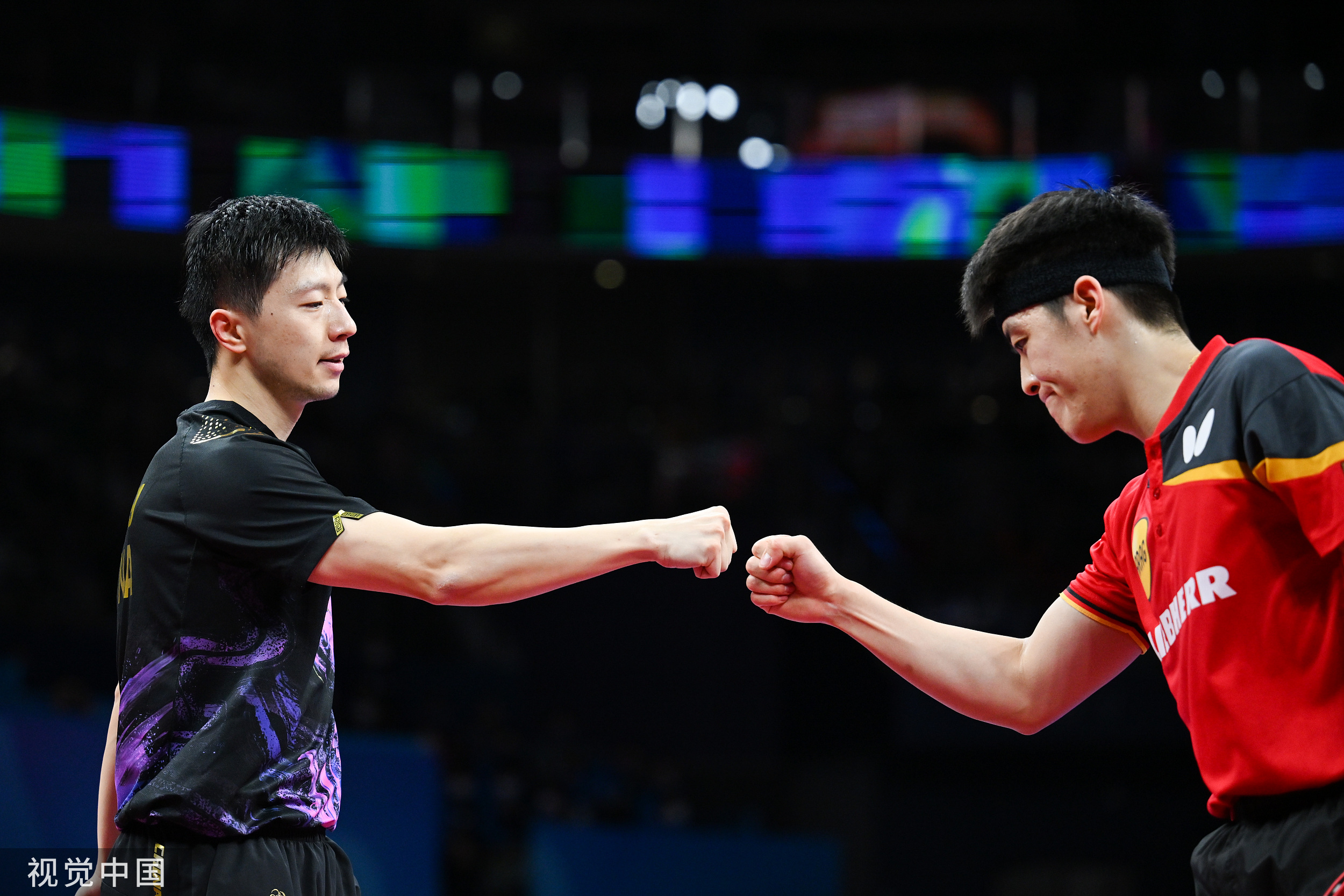 中国队横扫英格兰队,许昕扛起全队 中国队横扫英格兰队,许昕扛起全队