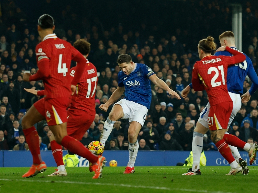 尤文轻取利物浦,莱万带队取胜 尤文轻取利物浦,莱万带队取胜