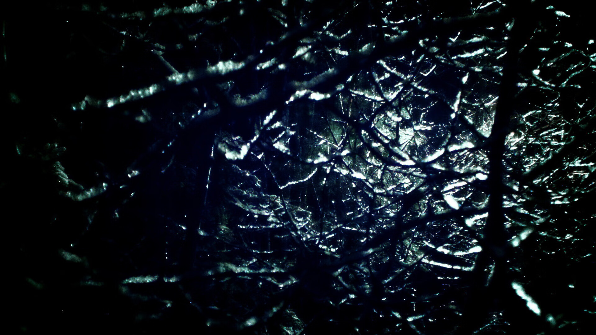 加克波领军破敌制胜，冰岛铁血防守零封埃及—足球战术的攻防交响曲