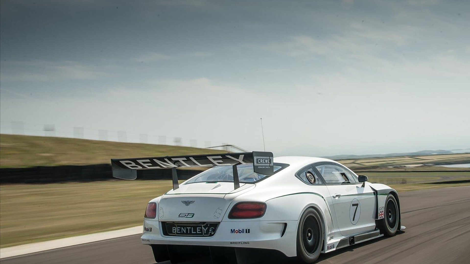 双城记，当利拉德戴上吉林队袖标，篮球哲学如何跨越重洋完成合击