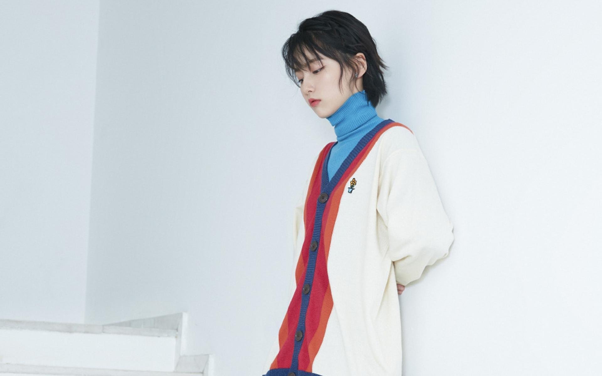 球场夜无眠，从拜仁多特的寸土必争，到湖人北京的跨洋对话