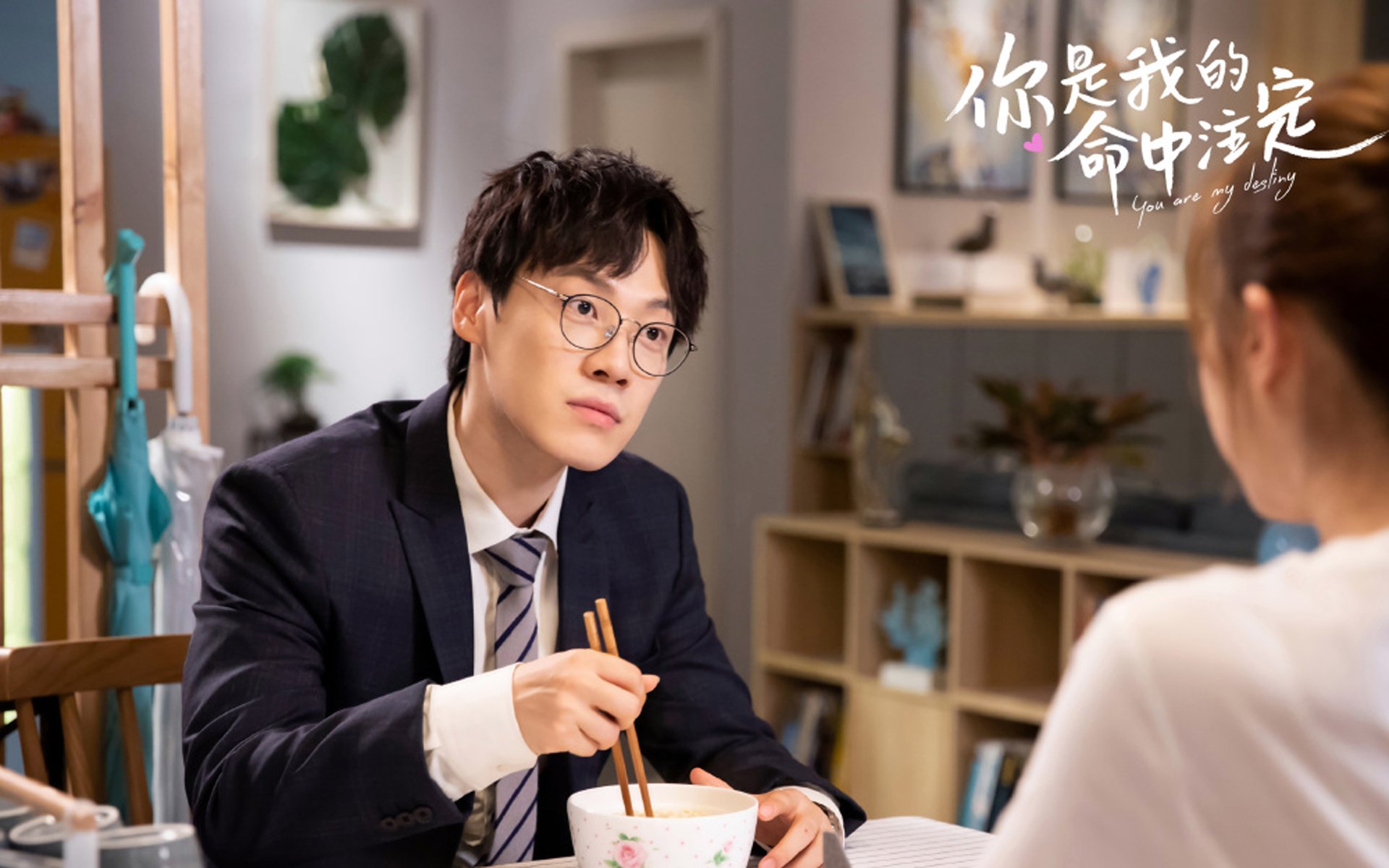 欧冠决赛焦点战,奇才连续得分压制北京队