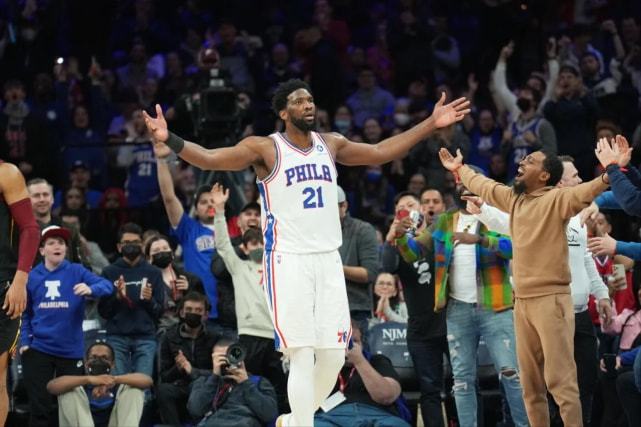 深圳队对阵湖人，哈登让比赛提前失去悬念